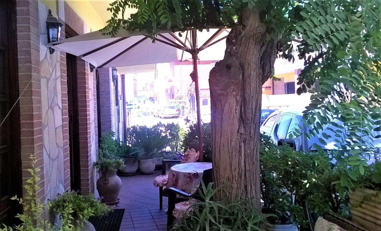 Abacab Hotel Passoscuro Bagian luar foto